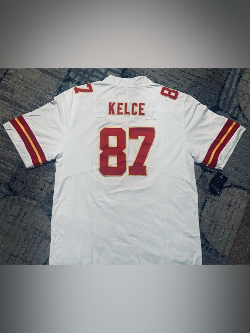 NEW Nike Travis Kelce Kansas City Chiefs Road Jersey - White - Size
3XL (NWT)